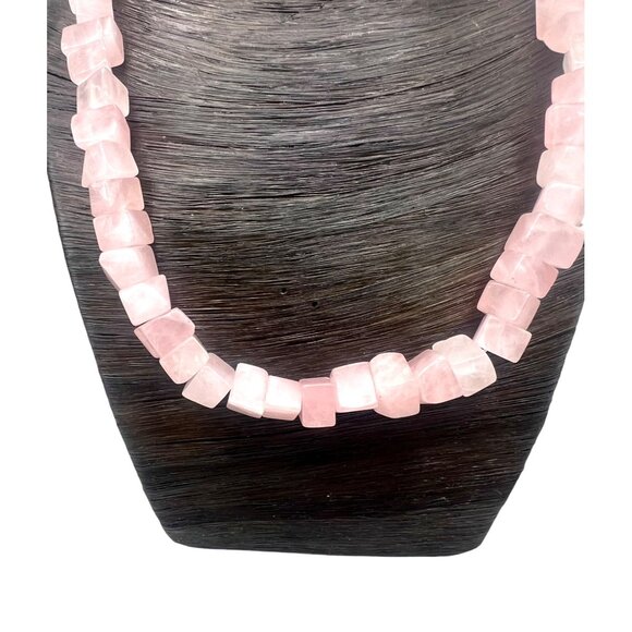 Lauren Ralph Lauren Rose Quartz Necklace Geometric Crystals 16-18"L - Picture 2 of 5
